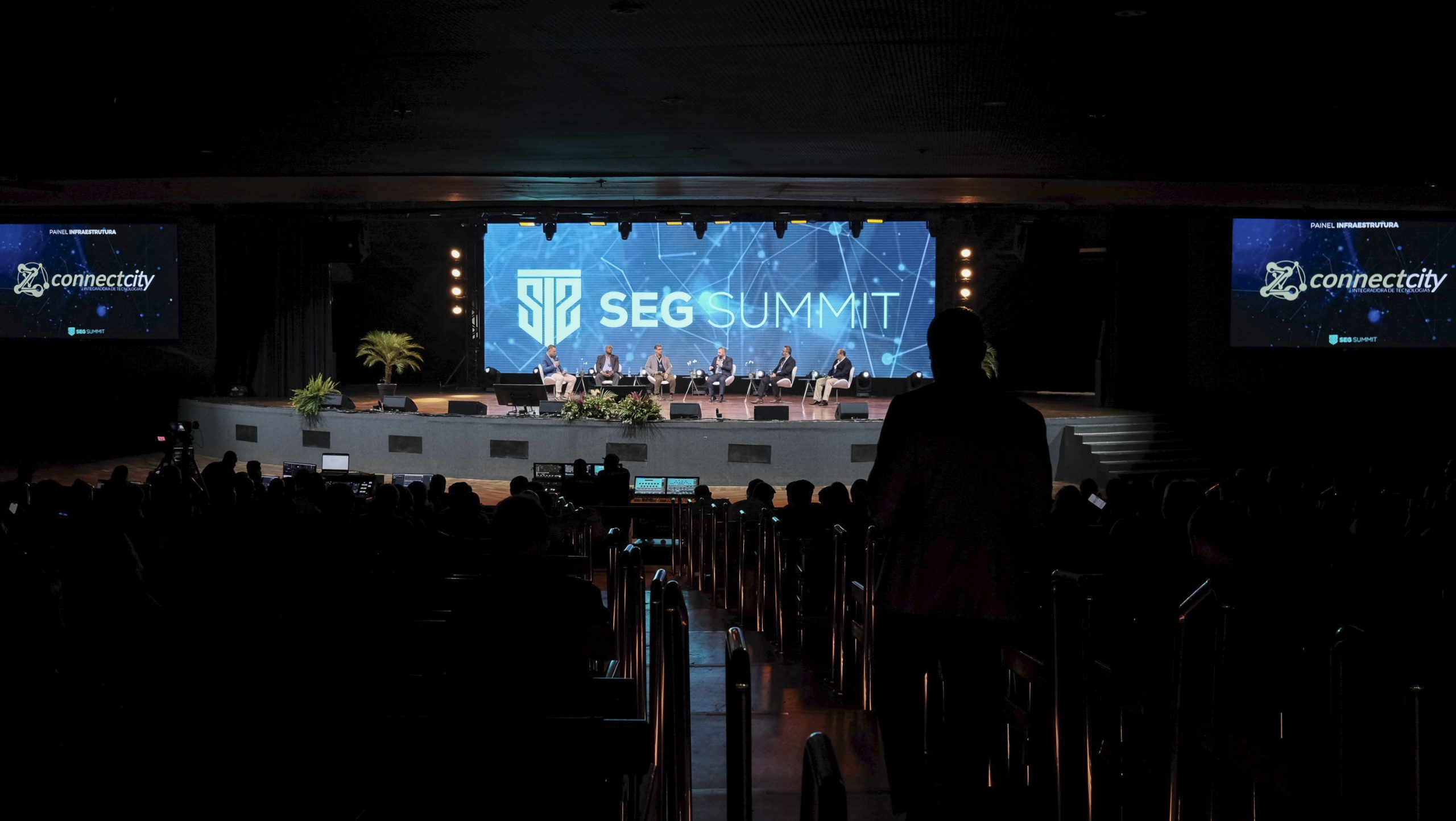 segsummit 2025 o que esperar imagem do palco